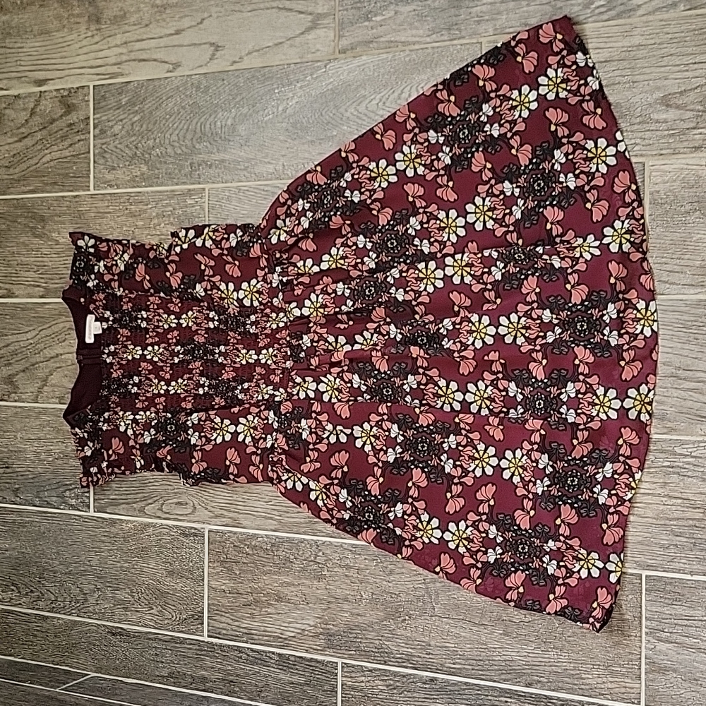 TARGET Dress Sleveless Burgundy Color Size Small